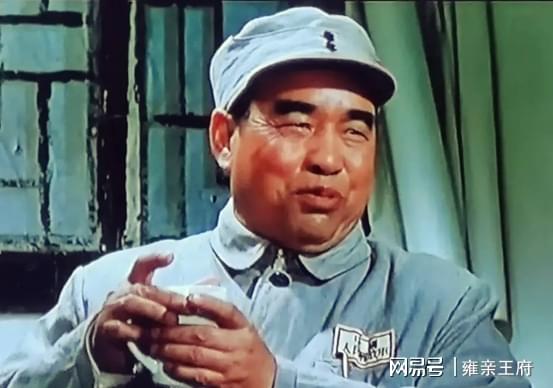 恒盛优配 野战军司令员和政委谁拥有最后决定权？“前委书记”一职才是关键